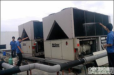 風冷螺桿式冷水機組維護保養(yǎng)